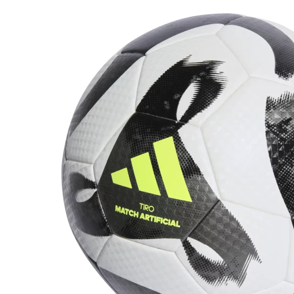 Tiro Match Artificial Ball