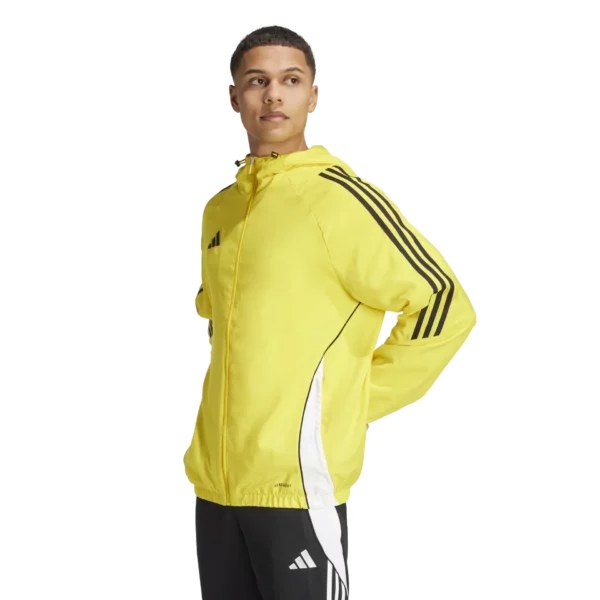Tiro 24 Windbreaker